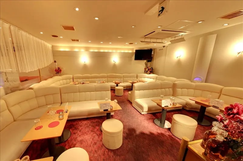 High-School-Marya-上野店（ハイスクールマーヤ）1